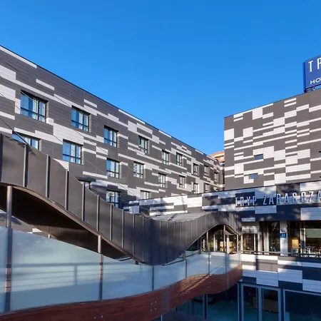 Hotel Zentral Ave-3