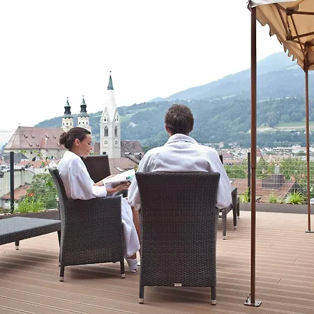 Hotel Gruener Baum-2