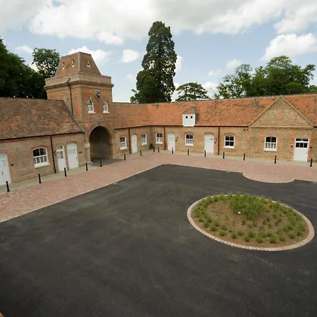 Oakley Hall Hotel-3