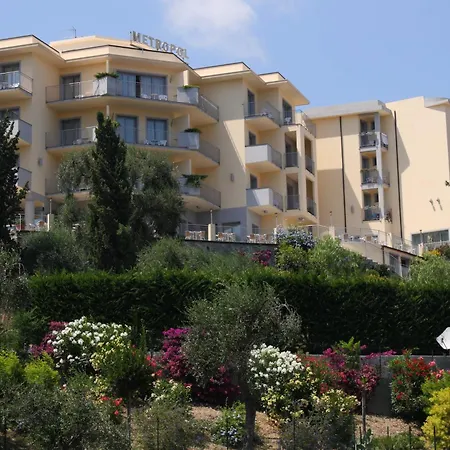 Hotel Metropol-2