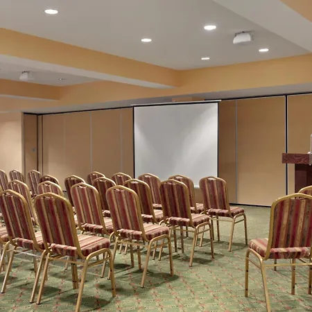 Days Inn By Wyndham Oromocto Conference Centre-3