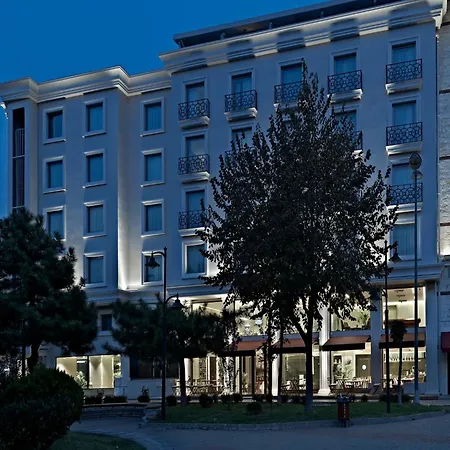 Ramada By Wyndham Istanbul Grand Bazaar-3
