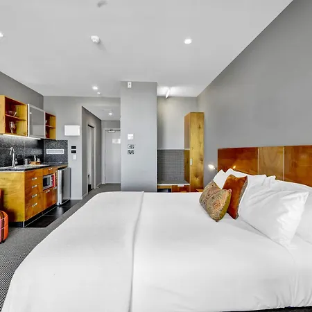 King And Queen Hotel Suites-3
