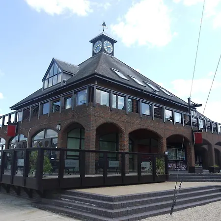 Boathouse Hotel-2