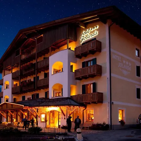 Hotel Jolanda-3