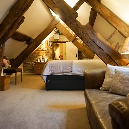 The Kings Arms Hotel-3