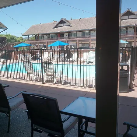 King Frederik Inn-3