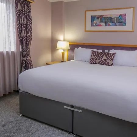 Best Western Premier Suites Hotel & Spa Liverpool-Knowsley-3