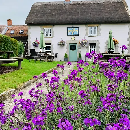 The Kingsdon Inn-3