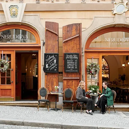 Hotel Nerudova 211-3