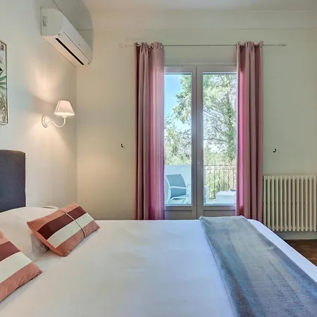 Hotel Le Blason de Provence-2