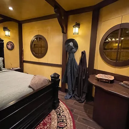 Victorian Mansion Bed And Breakfast Inn-3