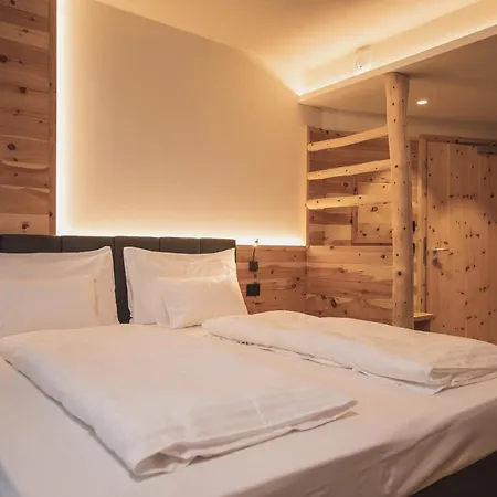 Monroc Hotel-2