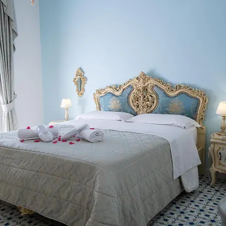 Grand Hotel La Sonrisa-3