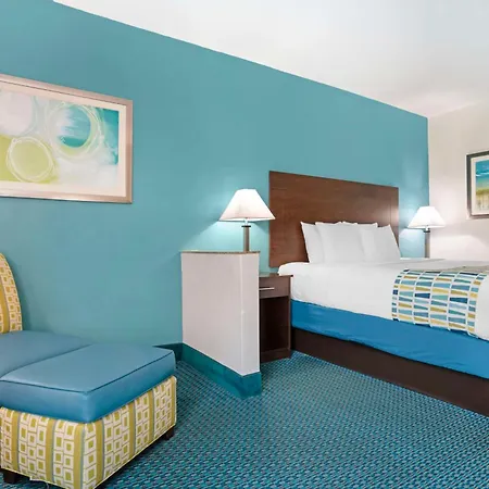 Best Western Plus Blue Angel Inn-2