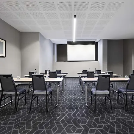 Vibe Hotel Melbourne Docklands-3