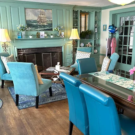 Harborview Inn-3