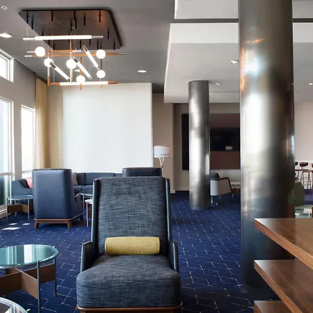 Courtyard By Marriott Galveston Island-3