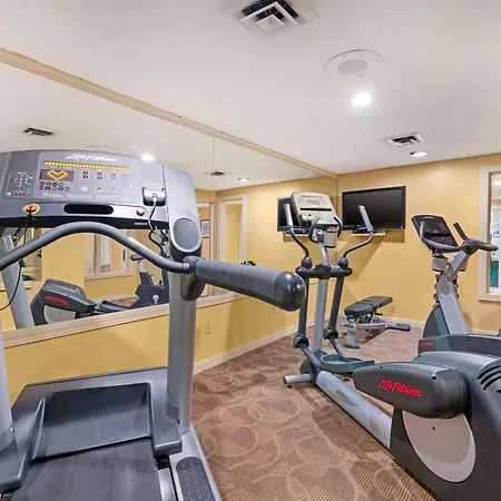 Best Western Inn & Suites Rutland-Killington-3