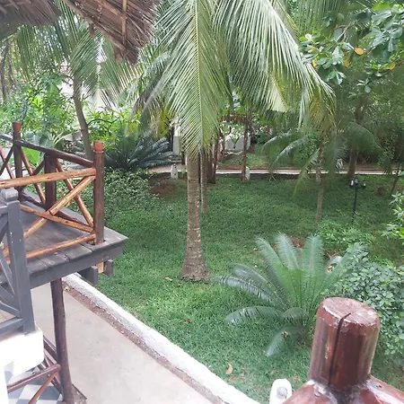Langi Langi Beach Bungalows-3