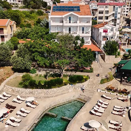Hotel R-3
