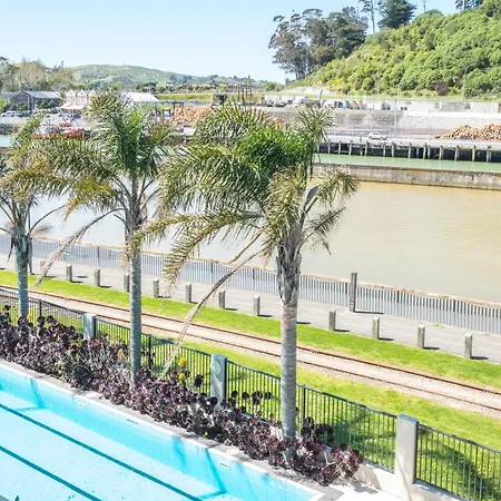Portside Hotel Gisborne-3