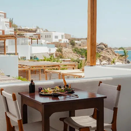 Branco Mykonos-2