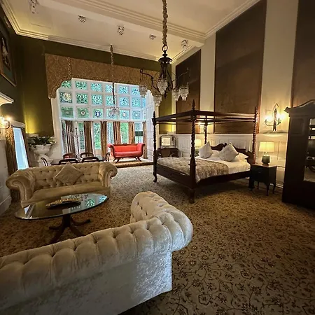 Langtry Manor Hotel-2