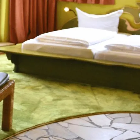 Backstage Hotel-2