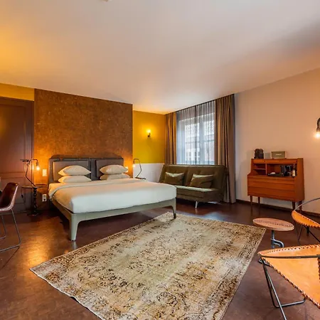 Hotel V Nesplein-3