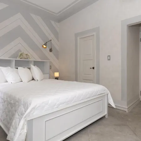 Villa Caprichosa Boutique Hotels-3