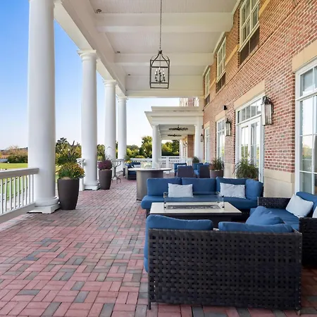 Hilton Garden Inn Suffolk Riverfront-2