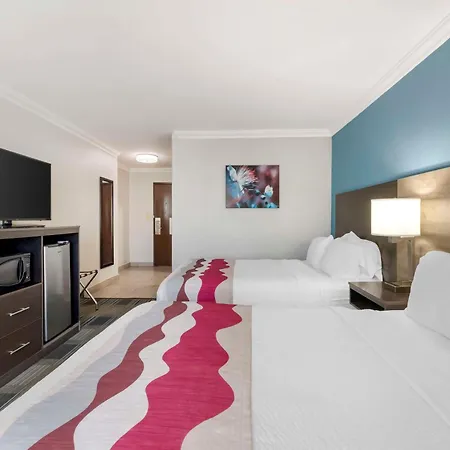 Best Western Medical Center North Inn & Suites Near Six Flags-2