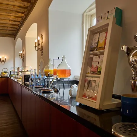 Romantik Hotel Der Adelshof-3