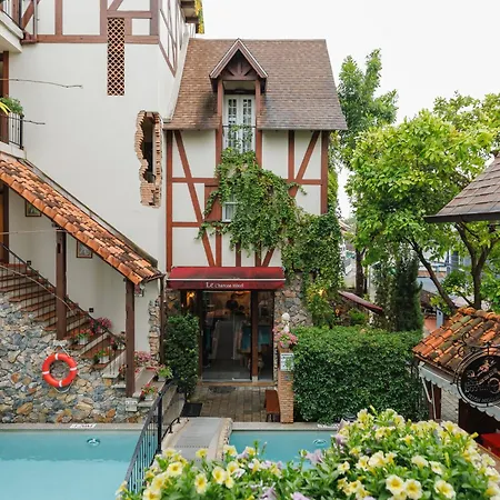 Le Charcoa Hotel-3
