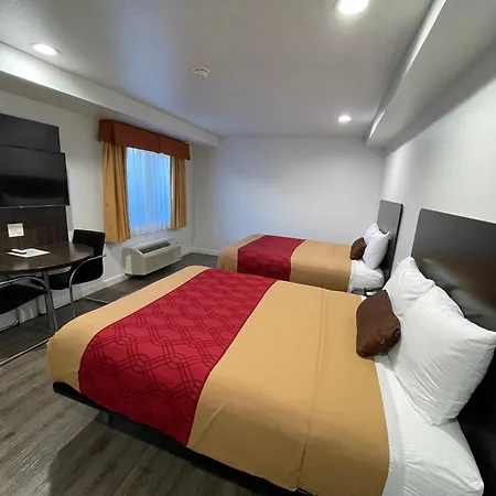 Claremont Lodge-3