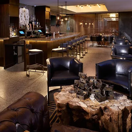 Metropolitan At The 9, Autograph Collection-3