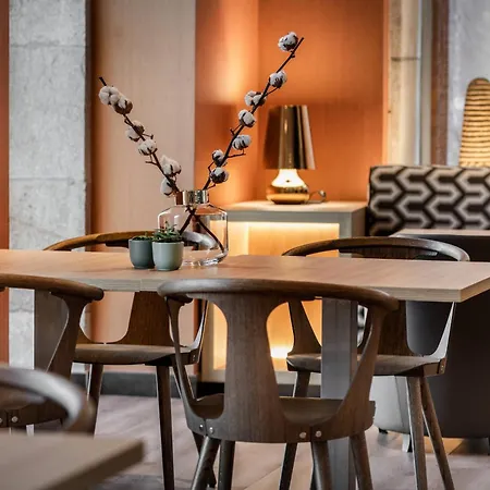 AC Hotel Palacio Universal by Marriott-2