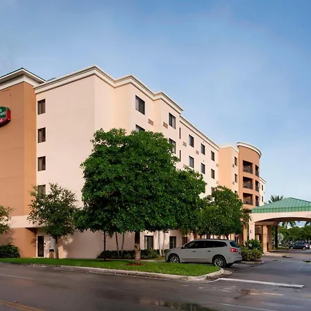 Courtyard By Marriott Miami At Dolphin Mall-2