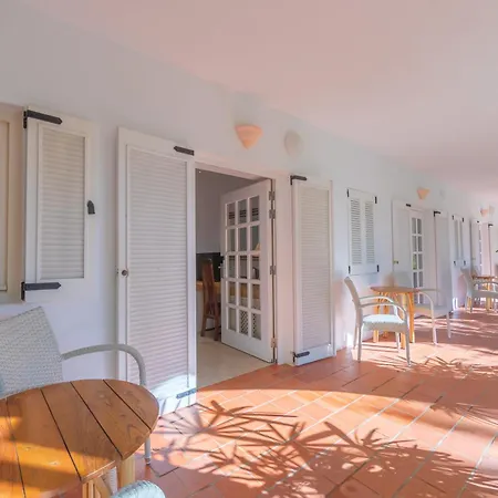 Hurricane Beach Hotel-2