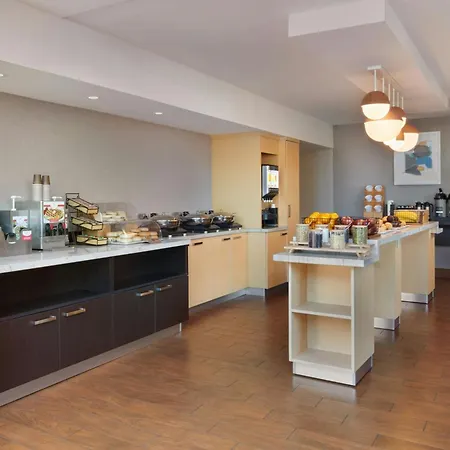 Towneplace Suites By Marriott London-3