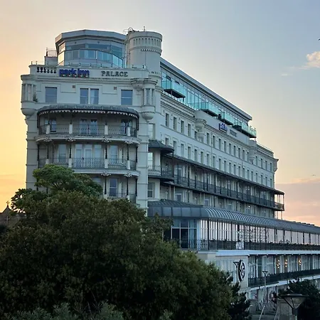 The Palace Hotel-2