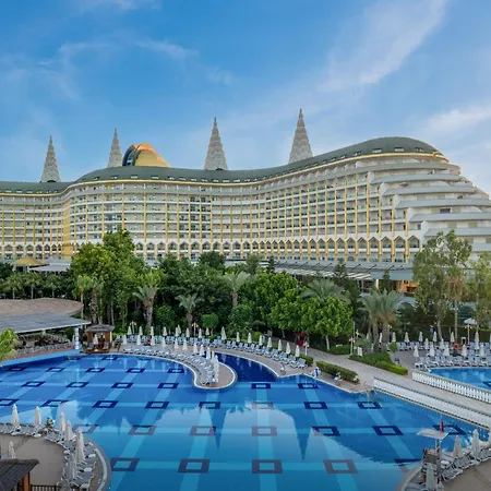 Delphin Imperial Lara-3