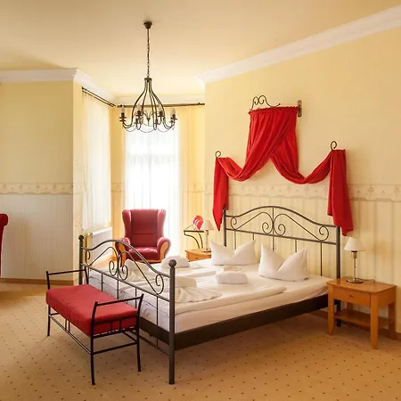 Ostseehotel Villen im Park - ein Rovell Hotel-2