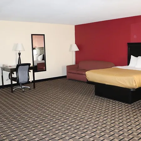 Econo Lodge Inn & Suites Wisconsin Dells-3
