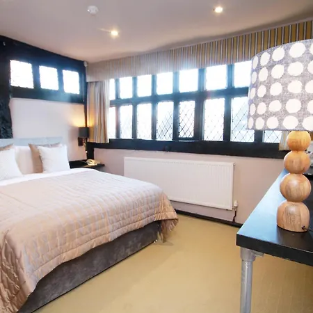 Crown Hotel-3
