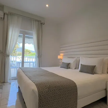 Hotel La Calanque-3
