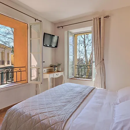 Hostellerie du Cigalou - Les Collectionneurs-2