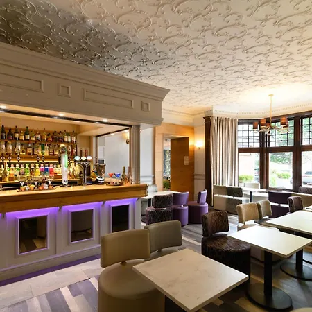 Glynhill Hotel & Spa Near Glasgow Airport-3