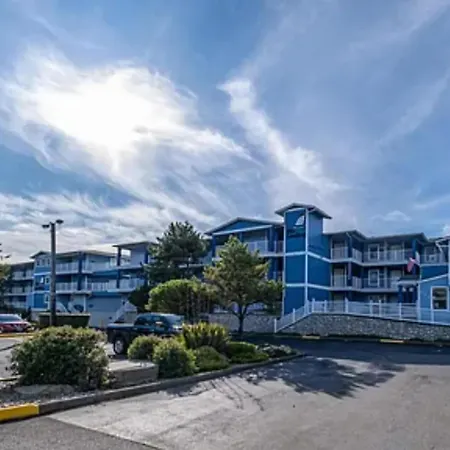 The Landing At Newport Condominium Hotel-3